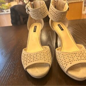 Alex Marie Hermona Suede Open Toe Size 6